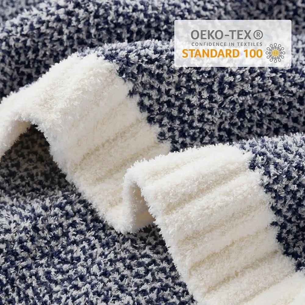 Super Soft Microfiber Throw Blanket Cozy Lightweight Couch